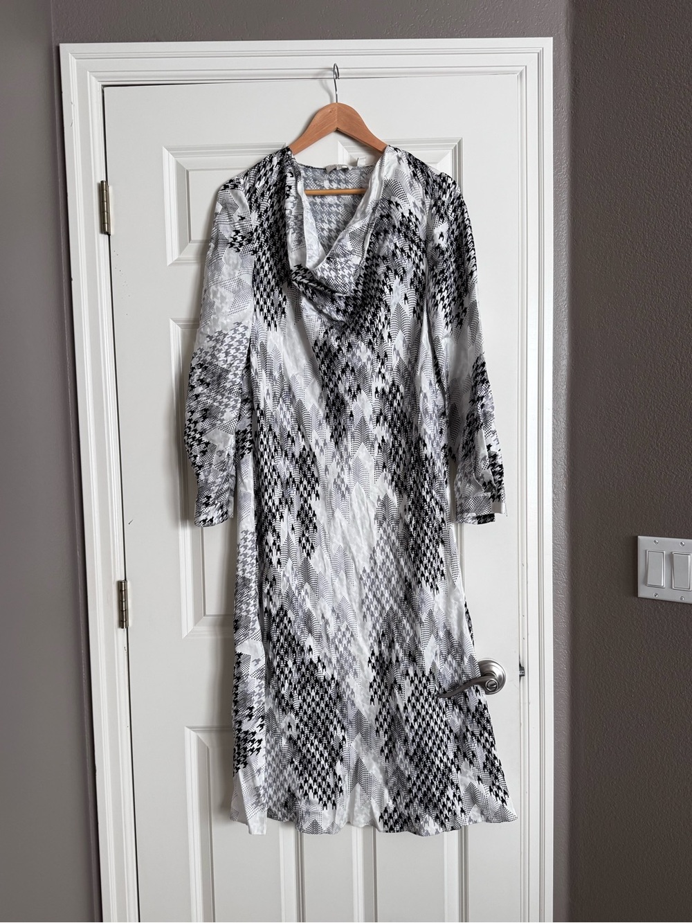 Ted Baker Black and White Long Sleeve Dress